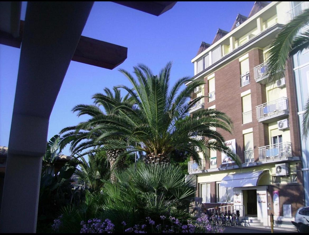 Hotel La Perla クプラ・マリッティマ エクステリア 写真