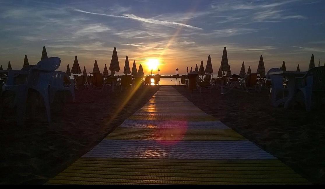 Hotel La Perla クプラ・マリッティマ エクステリア 写真