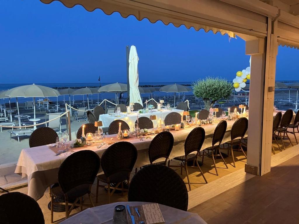 Hotel La Perla クプラ・マリッティマ エクステリア 写真